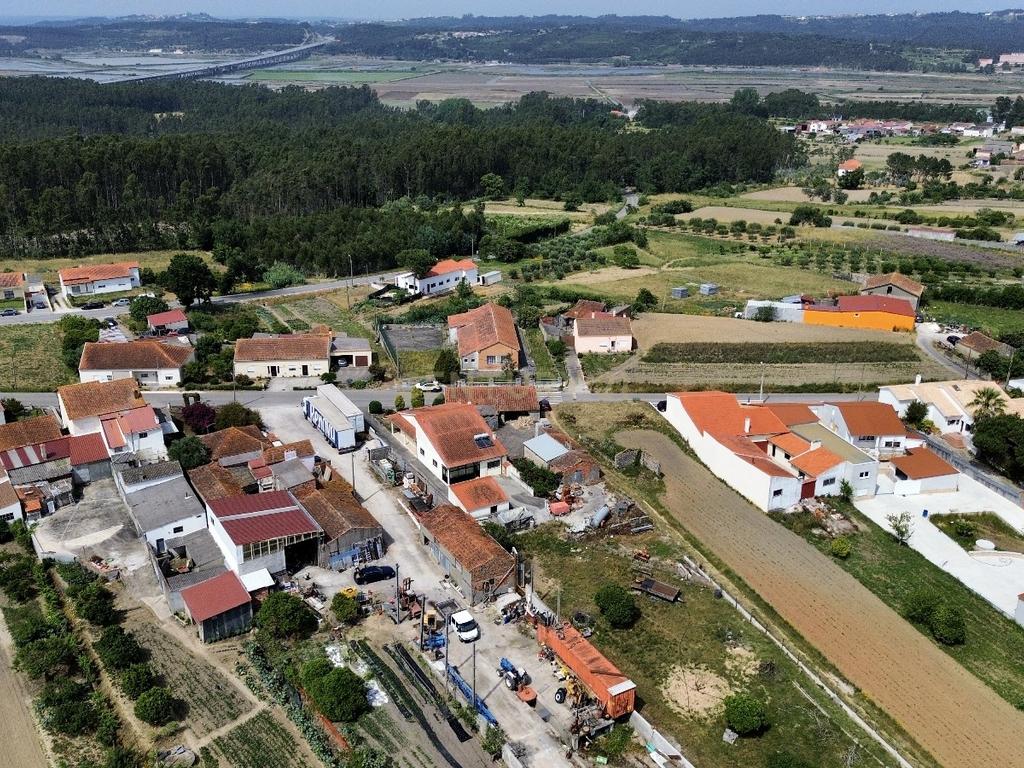 Moradia  em Calvete, Alqueidão, Figueira da Foz, Coimbra com Jardim e Boa Exposição Solar - Image 5