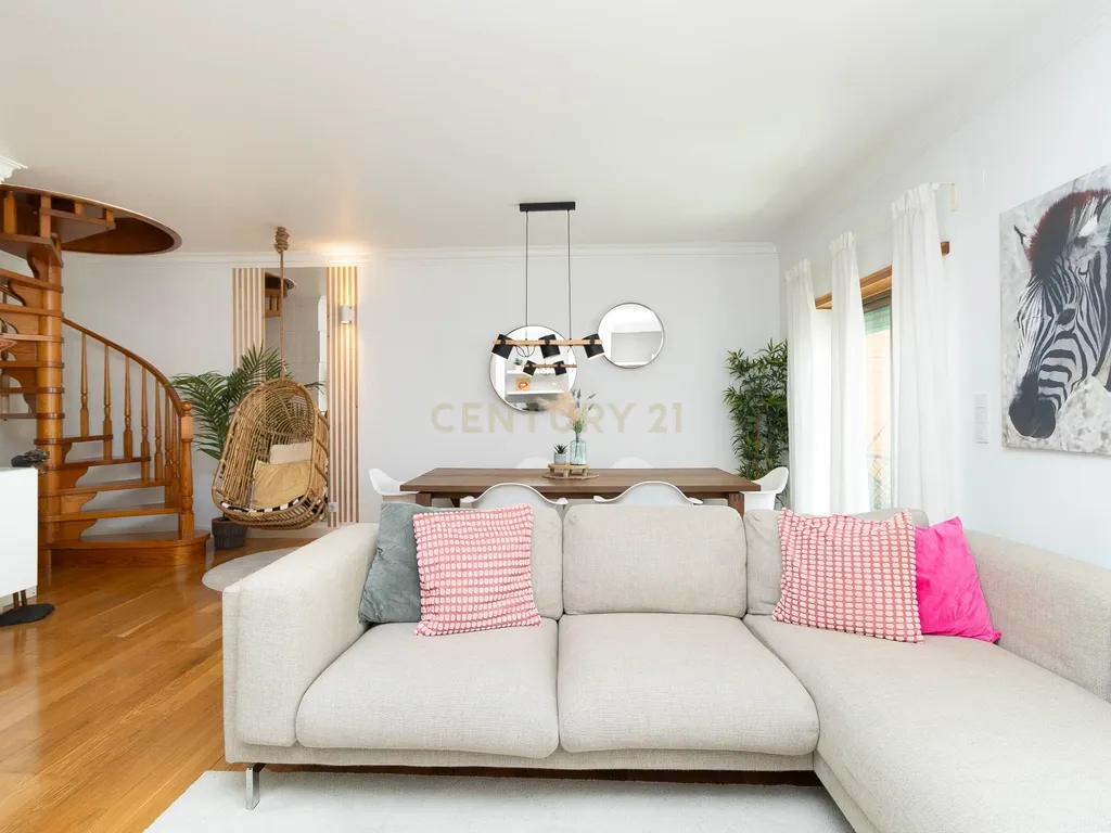 Apartamento Duplex T3 perto do mar na Caparica — Conforto, Elegância, Proximidade da Natureza e Estilo de Vida Descontraído - Image 38