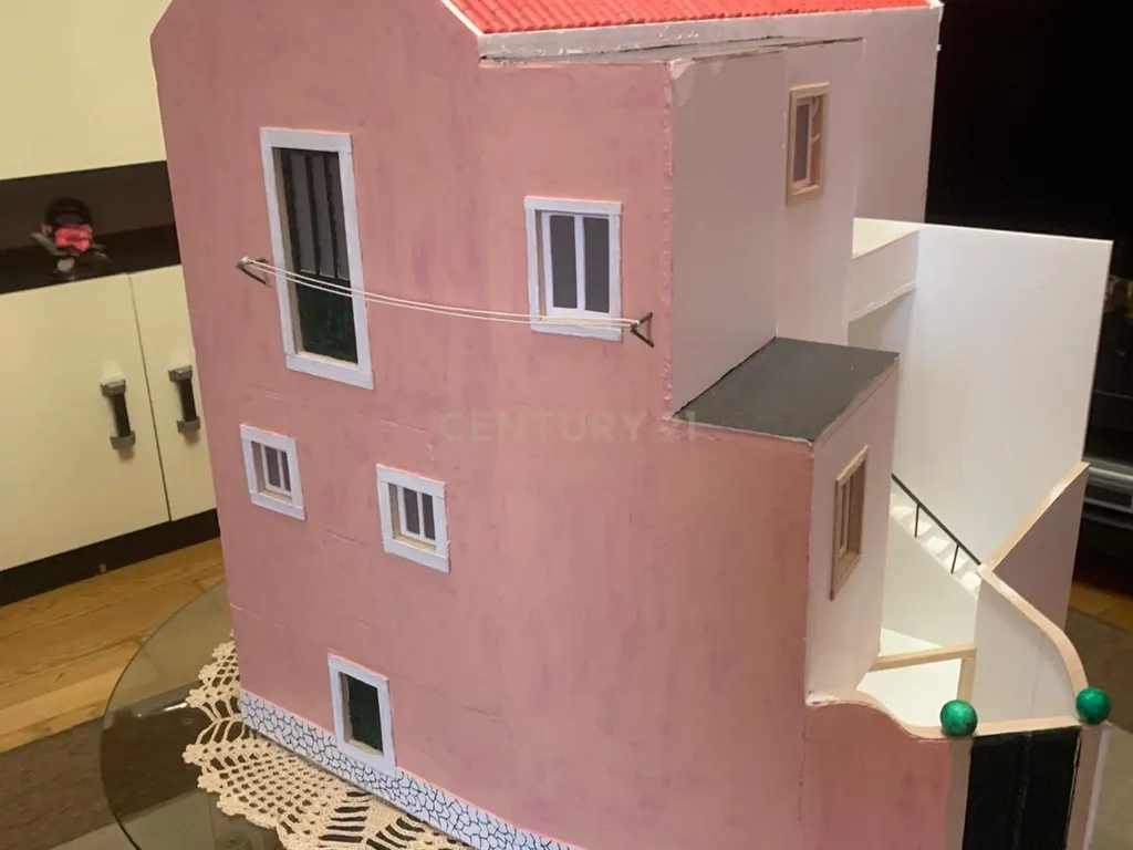 Simpática moradia no centro da vila de Fanhões - Image 21