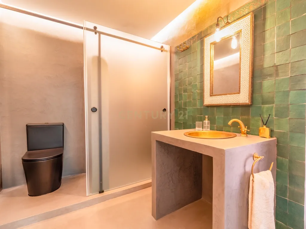 Propriedade com três habitações, piscina aquecida e sauna, num terreno de 10.000 m² - Image 81