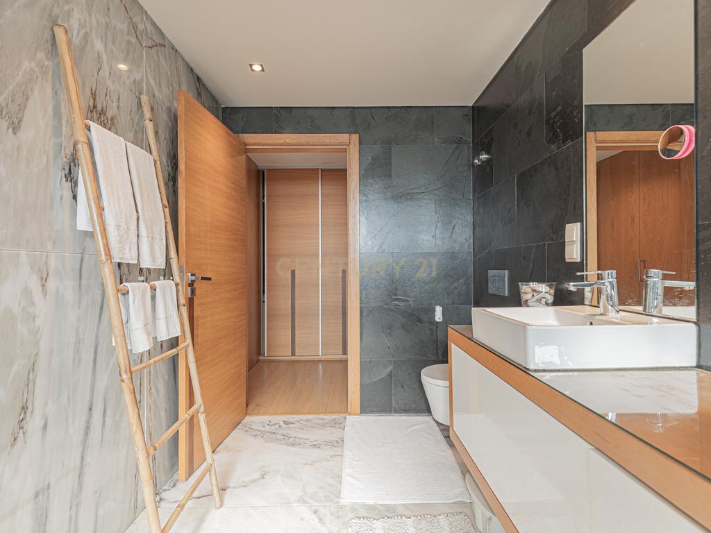 ✨ Moradia T4 de Luxo em Condomínio Exclusivo – Santo Antão do Tojal, Loures - Image 23