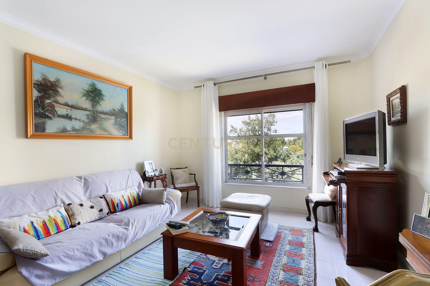 Fotografia 10 de Apartamento T2 em Algueirão Mem Martins, Sintra