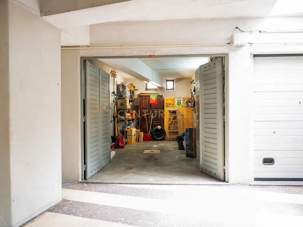 Apartamento T2 em Linda-a Velha - Excelente Localização com Garagem - Image 16