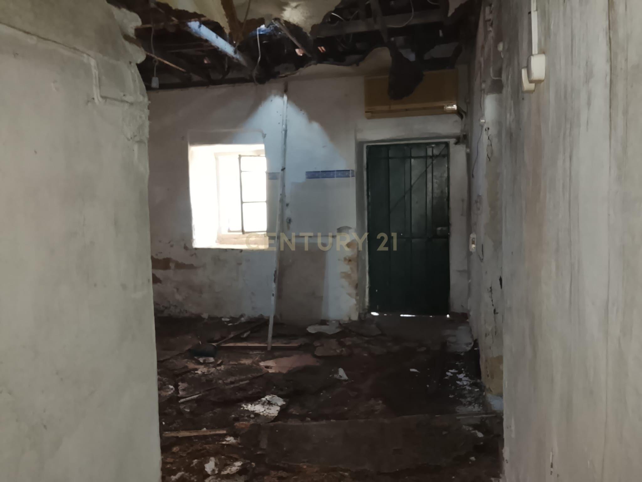 Fotografia 6 de Oportunidade de Investimento! Moradia p/recuperar Retaxo, Castelo Branco