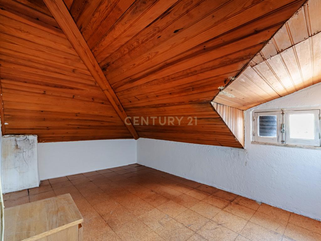 Moradia em lote de 535m² | Fernão Ferro - Image 13