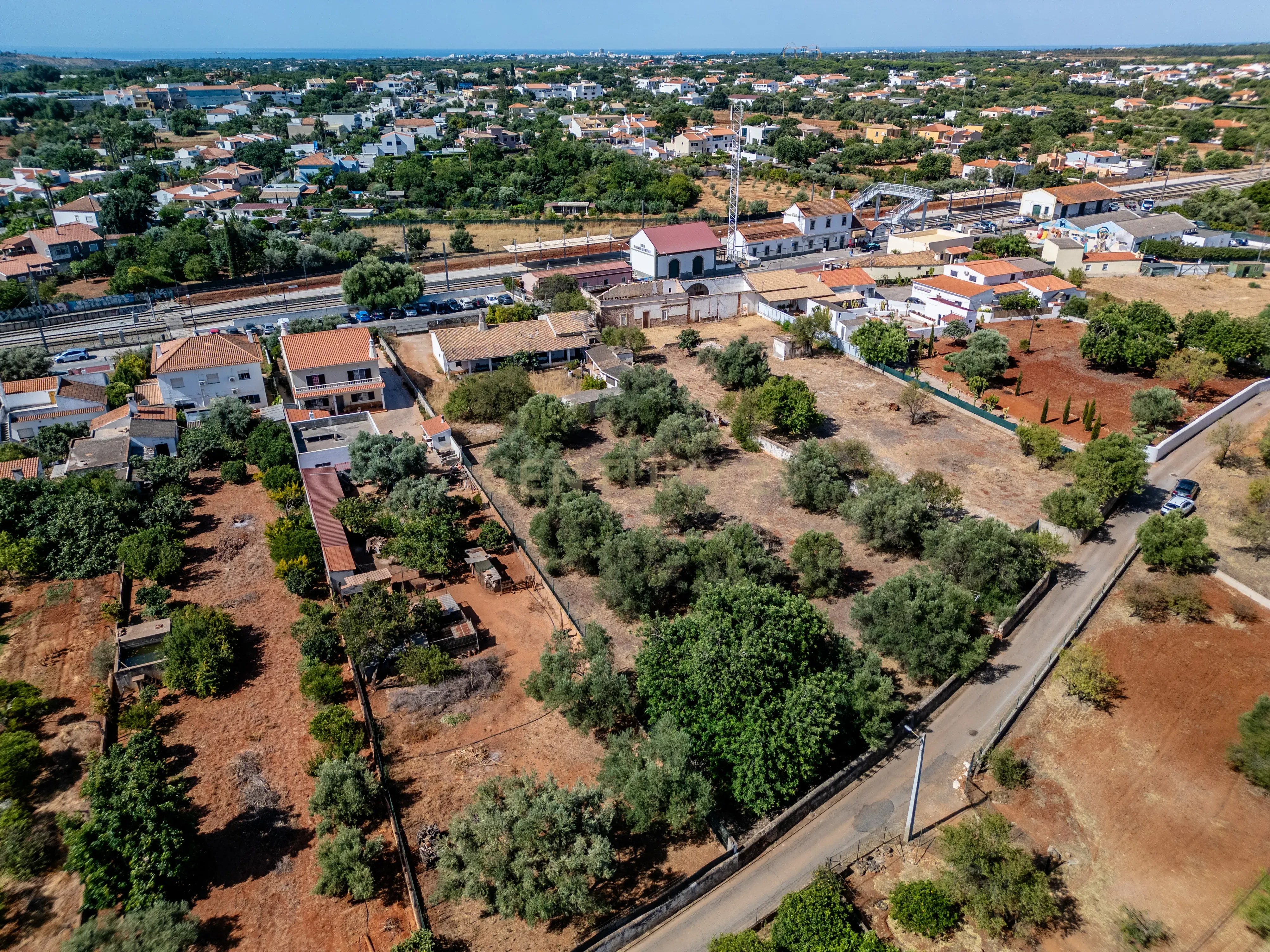 Fotografia 9 de Terreno Urbano | 1.948 m² | 300 m² Construção | Loulé