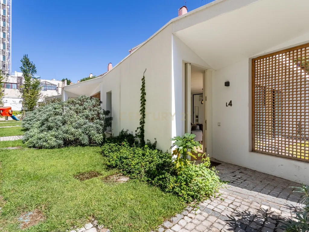 Luxuoso T1 Loft no Campo Grande, Lisboa - Image 17