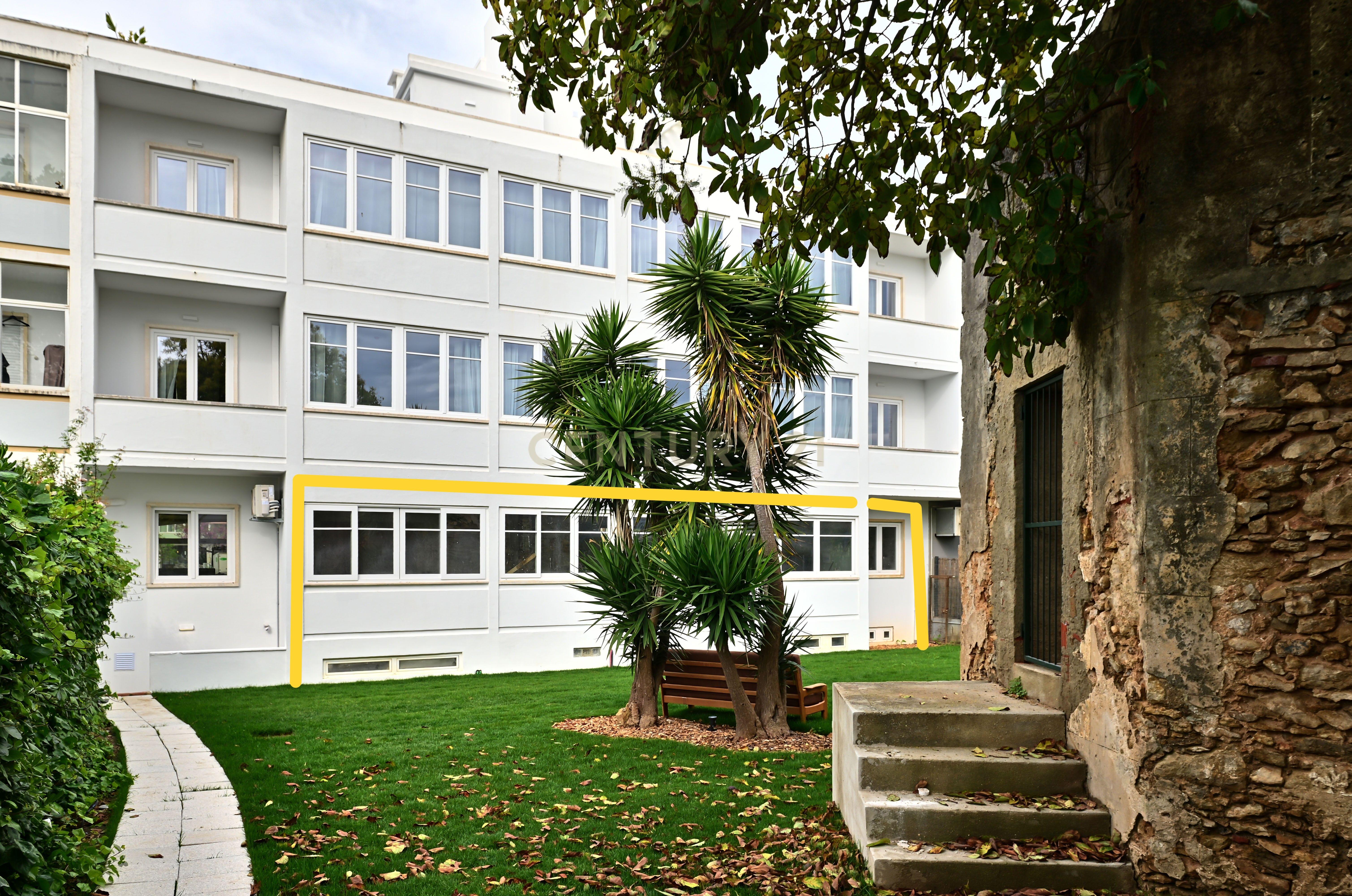 Fotografia 8 de Investimento - Oportunidade turn-key na Praça do Junqueiro – Carcavelos (Costa de Lisboa)