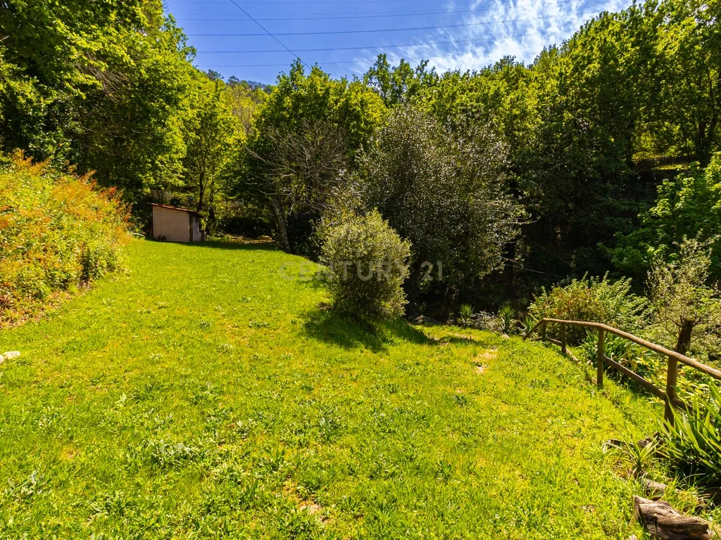 Um Refúgio no Gerês com 2 casas junto ao Rio - Image 51