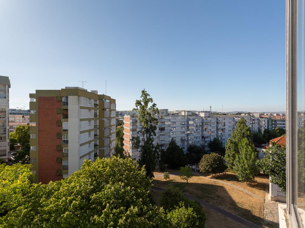 T2 nos Olivais – Zona Tranquila com Bons Acessos - Image 1