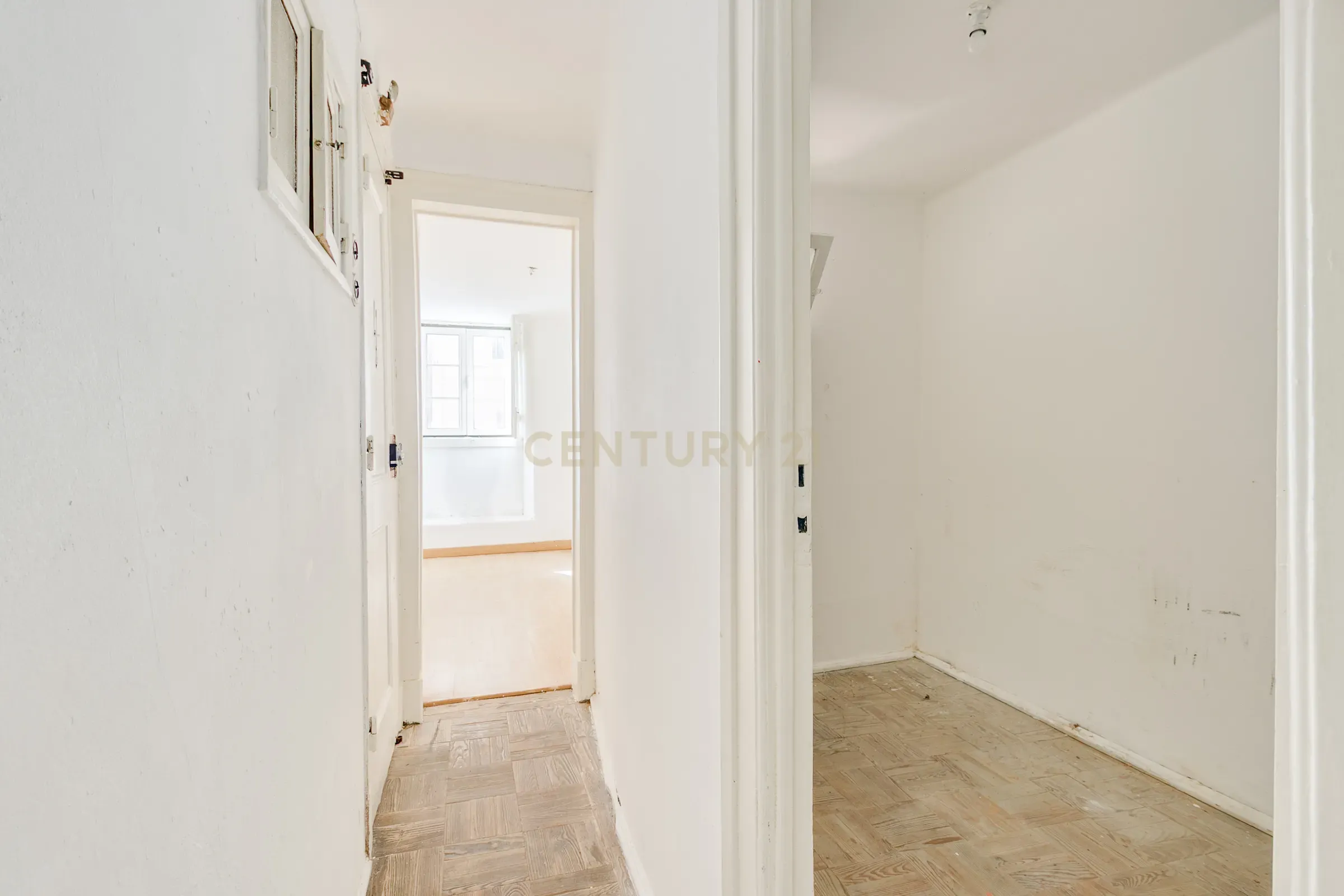 Apartamento no Coração do Príncipe Real – Lisboa - Image 19