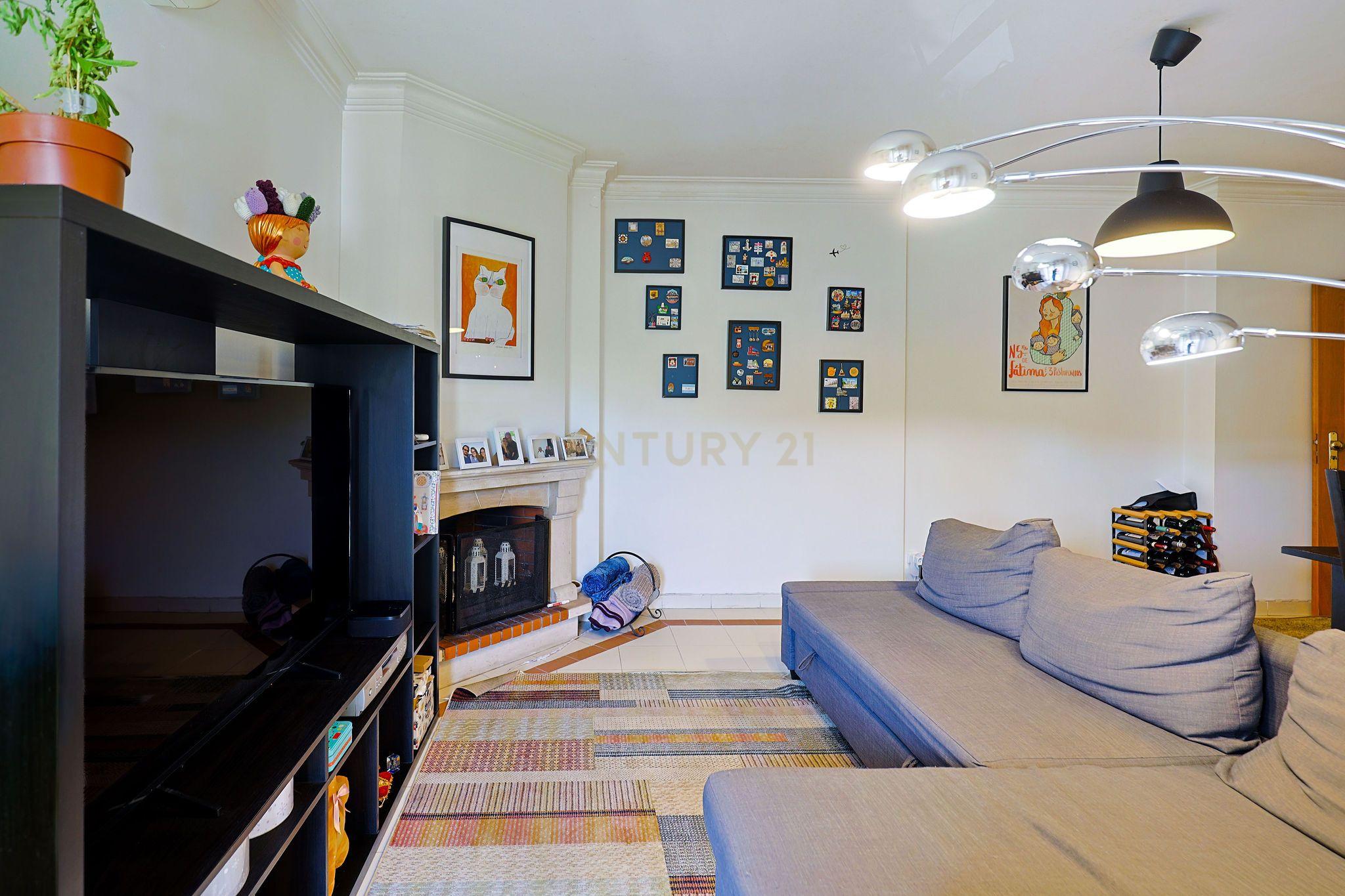 Fotografia 6 de Excelente Apartamento T3 no Feijó – Conforto, Luminosidade e Centralidade