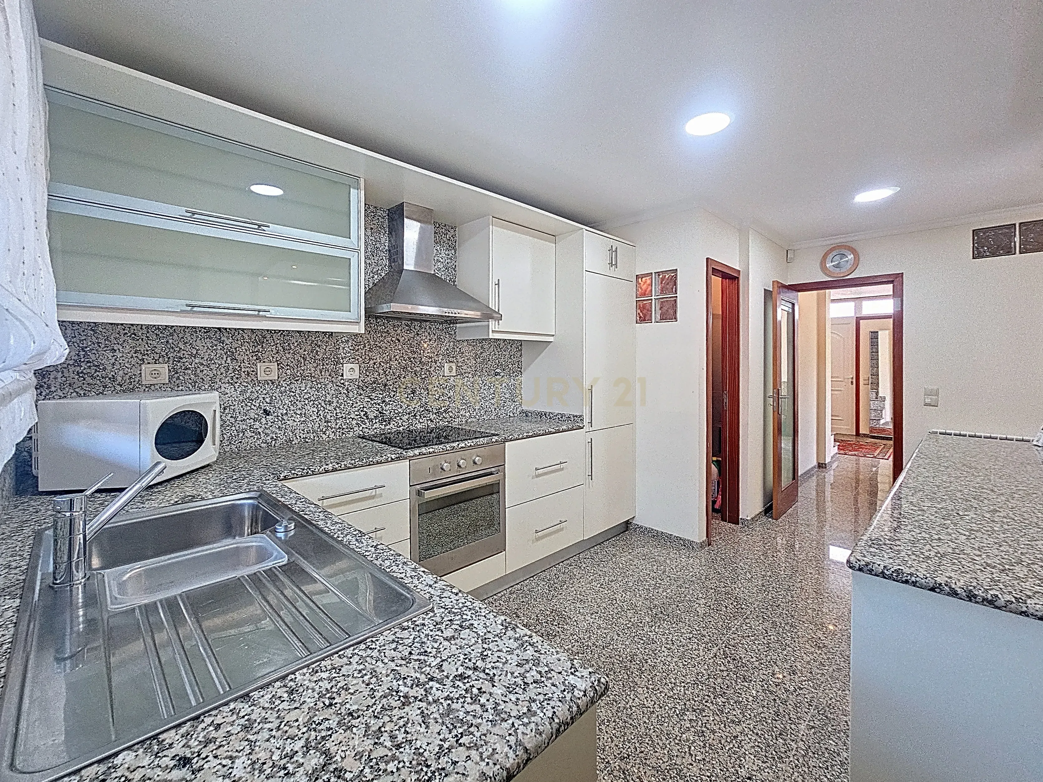 Moradia T4 com Vista Mar em Vila Nova de Gaia - Image 15