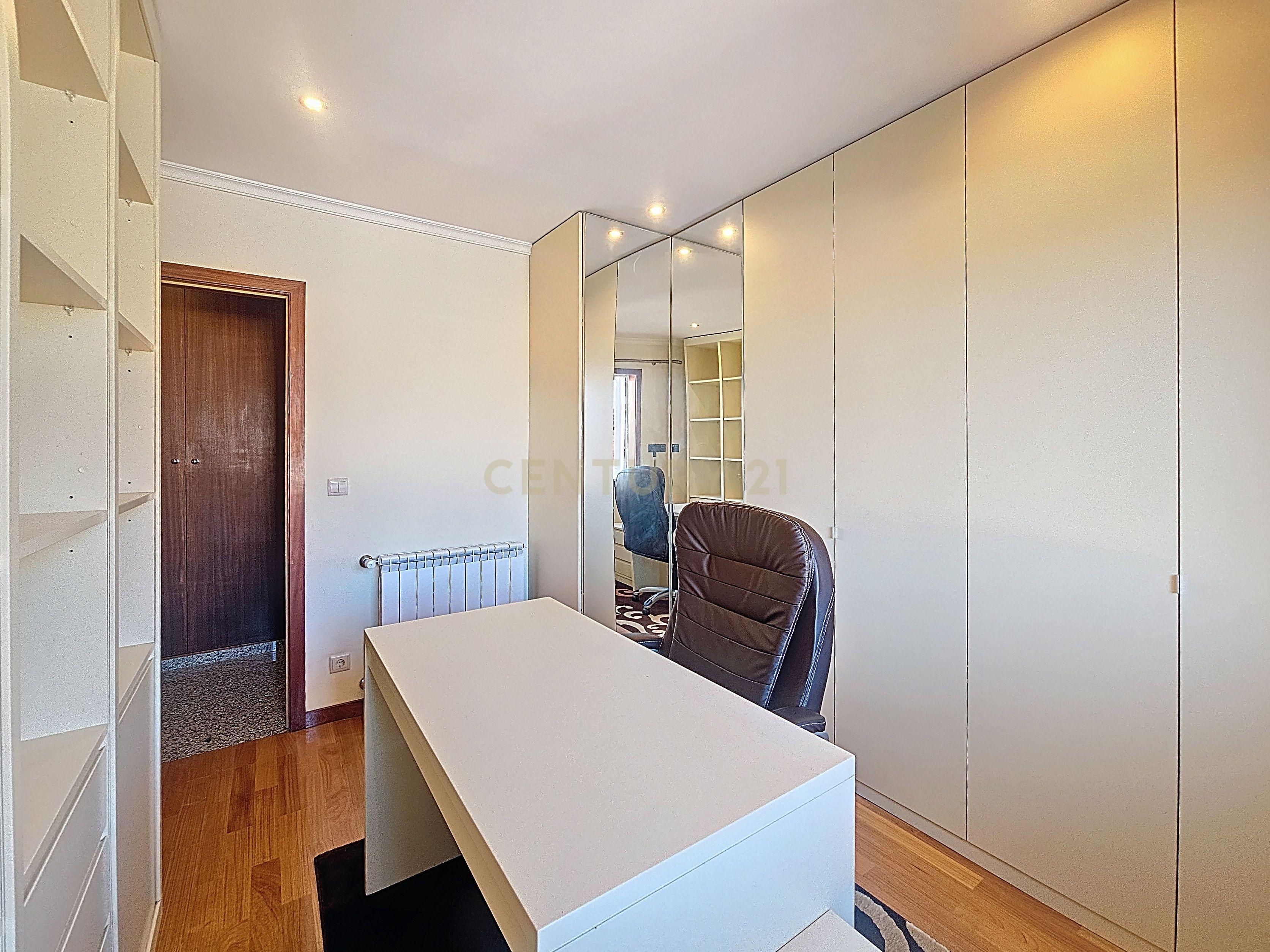 Moradia T4 com Vista Mar em Vila Nova de Gaia - Image 23