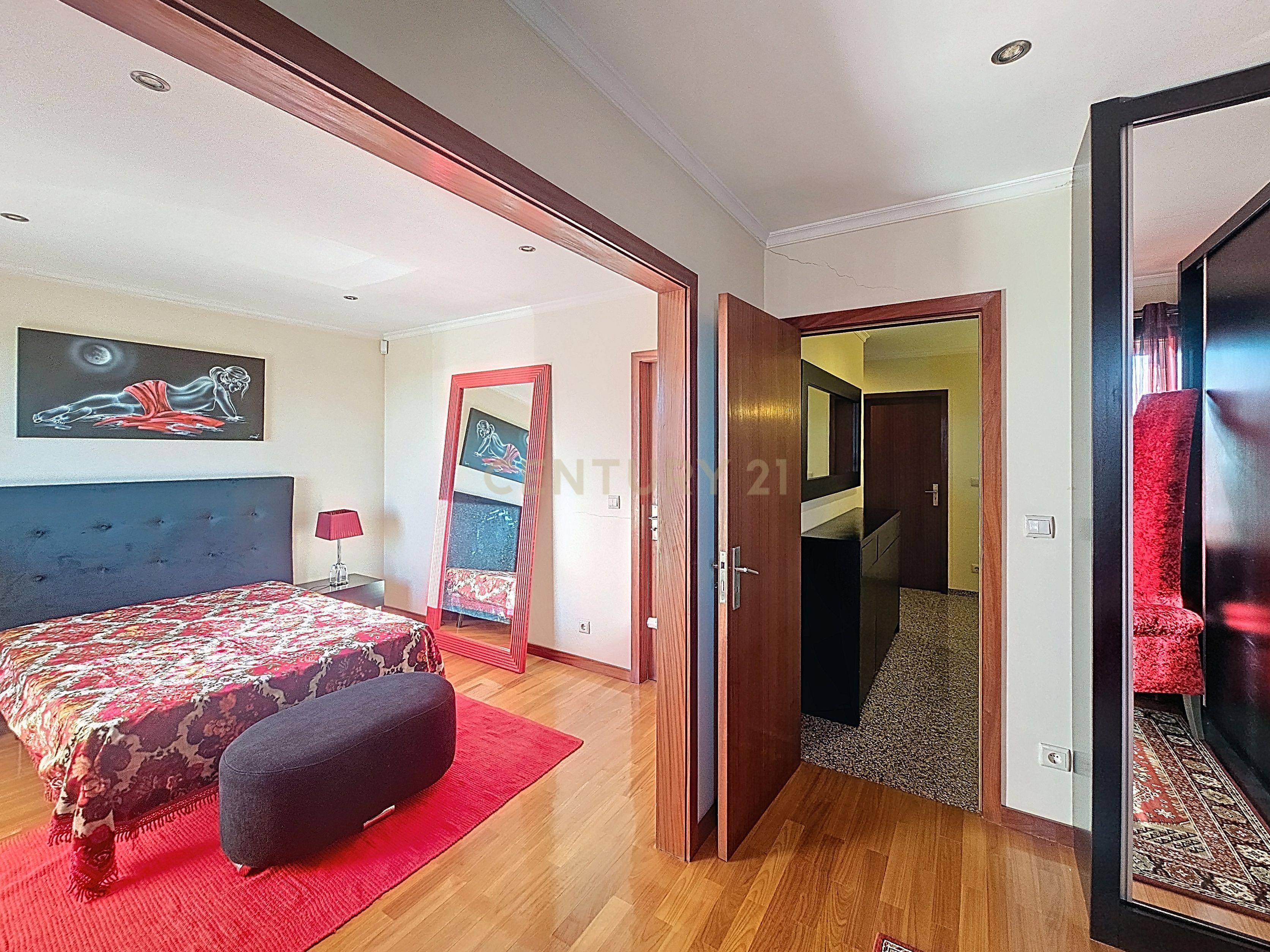 Moradia T4 com Vista Mar em Vila Nova de Gaia - Image 30