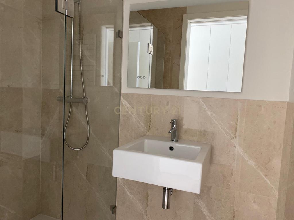 Apartamento T2 Novo com varanda, dois lugares de estacionamento, arrumo e fantásticas vistas sobre o rio - Image 21