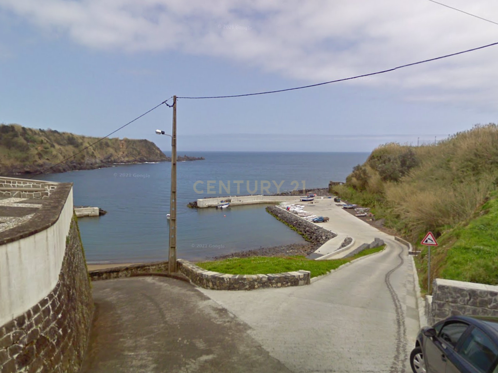 Terreno Rústico com Potencial Natural – Porto Formoso, Ribeira Grande, Açores 🌿 - Image 1