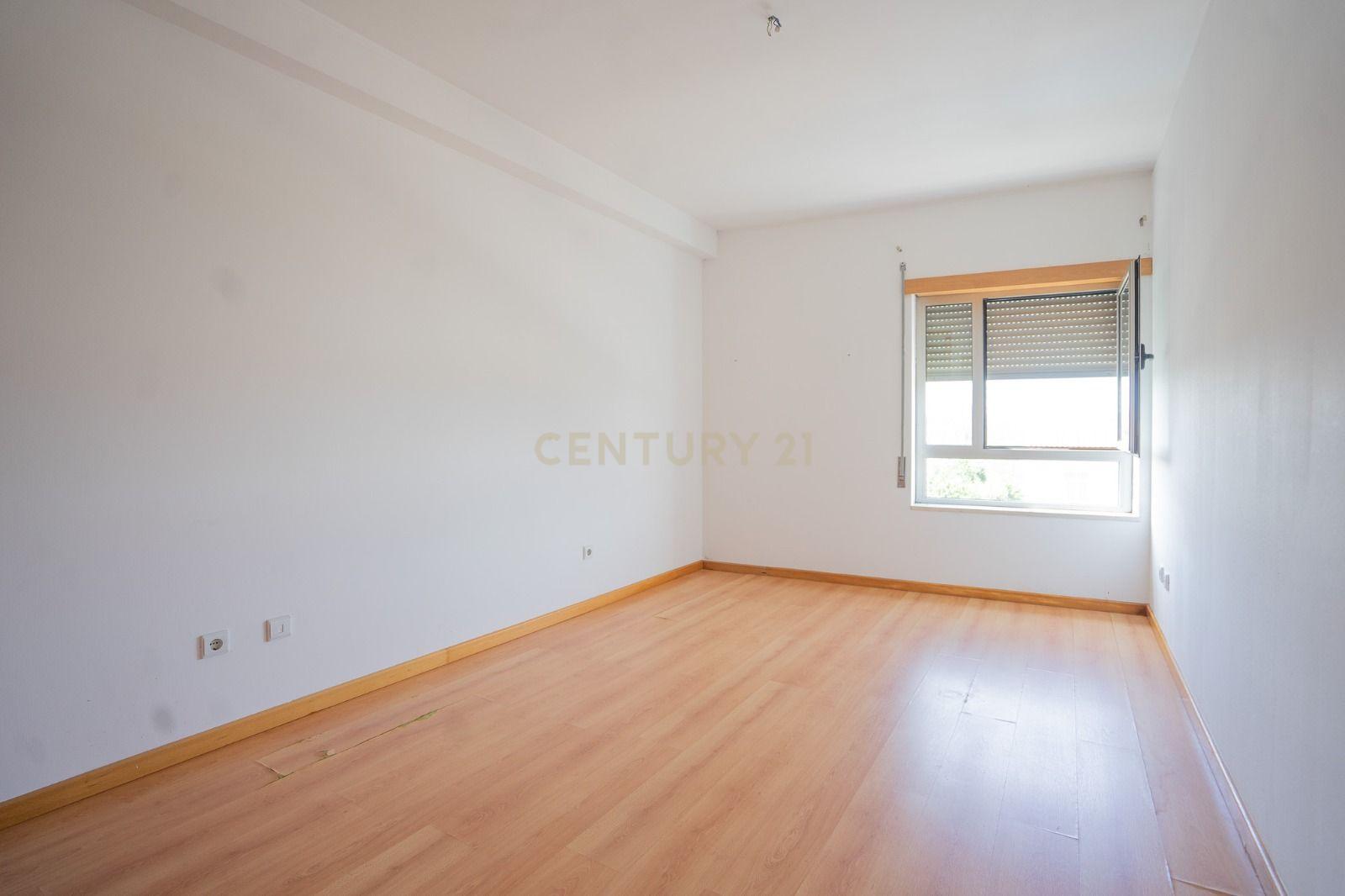 Apartamento T2 - Lousã - Image 20