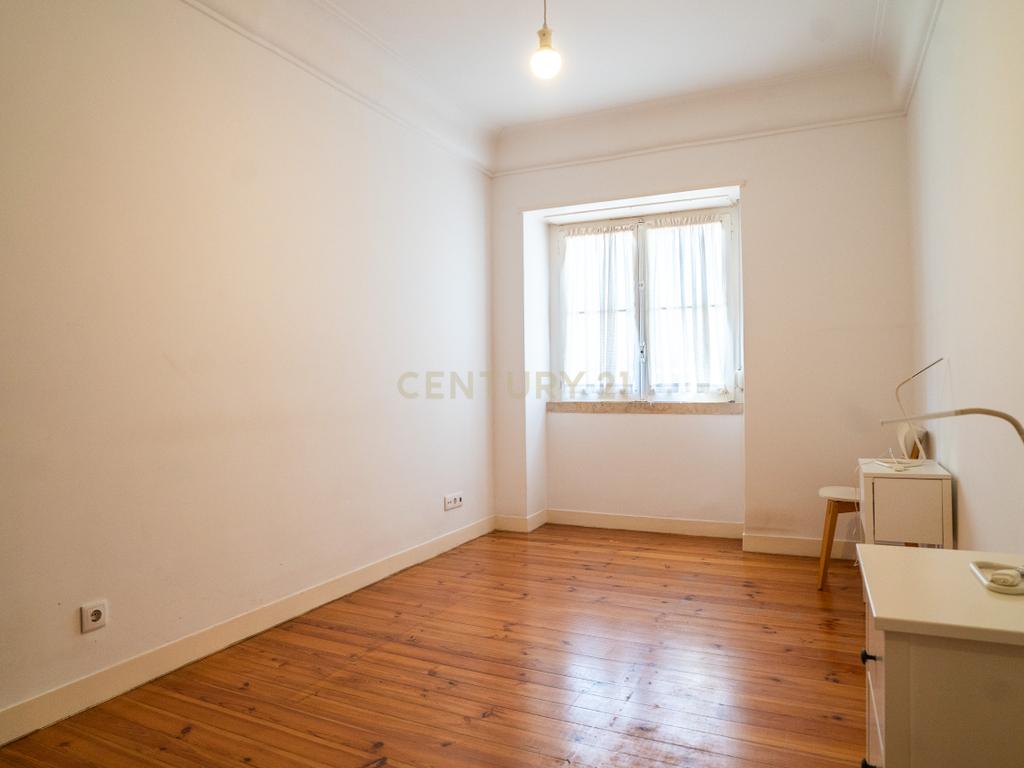 Apartamento T4 à venda na Rua de Santana à Lapa, Nº 24 - Image 12