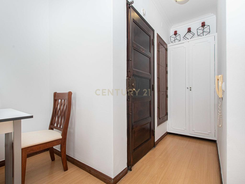 T1 c/ Varanda Cascais - Image 7