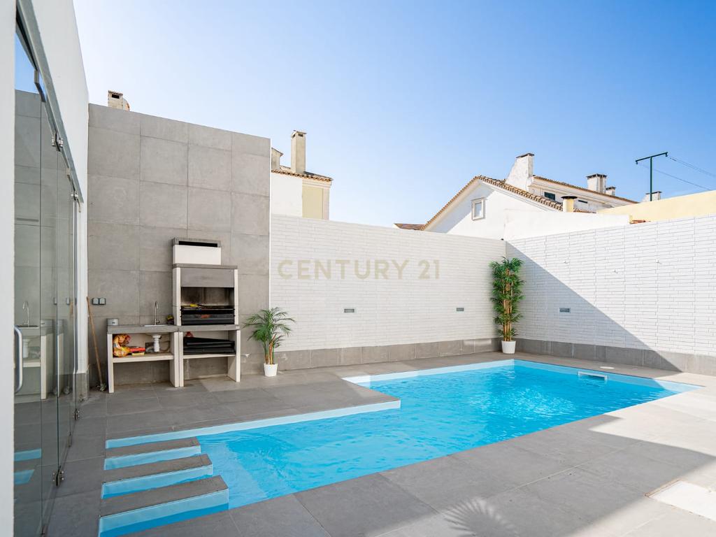 Moradia com piscina para arrendamento no Montijo — Zona do Saldanha - Image 35
