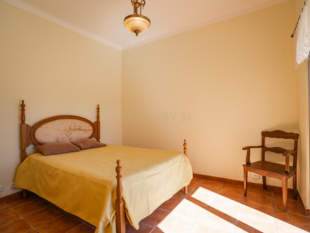 Moradia T3 convertido em T2, com anexo e armazém em Cabeça Alta, Carvalhal Benfeito – Caldas da Rainha - Image 17