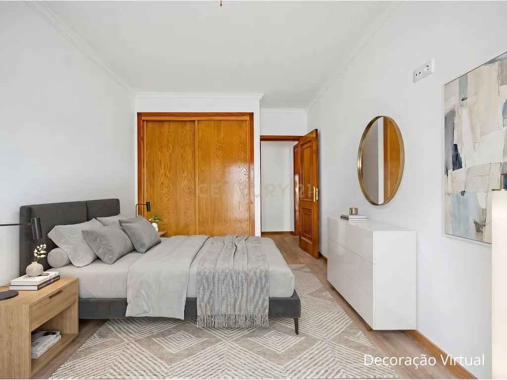 Apartamento T2 Renovado com Terraço de 48 m² e Box para 2 Carros em Carcavelos – a 8 minutos da praia - Image 4