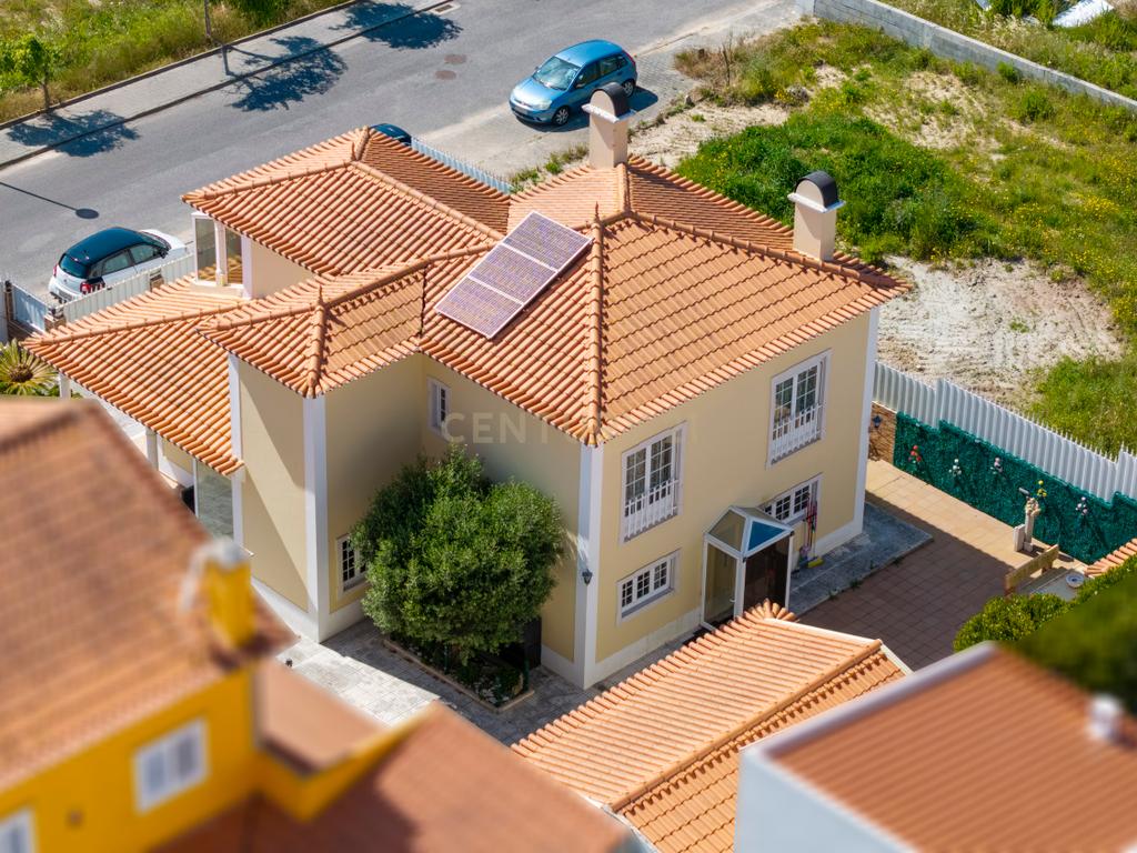 Moradia T3 exclusiva – Urbanização Vistas do Atlântico, São Pedro da Cadeira, Torres Vedras - Image 60