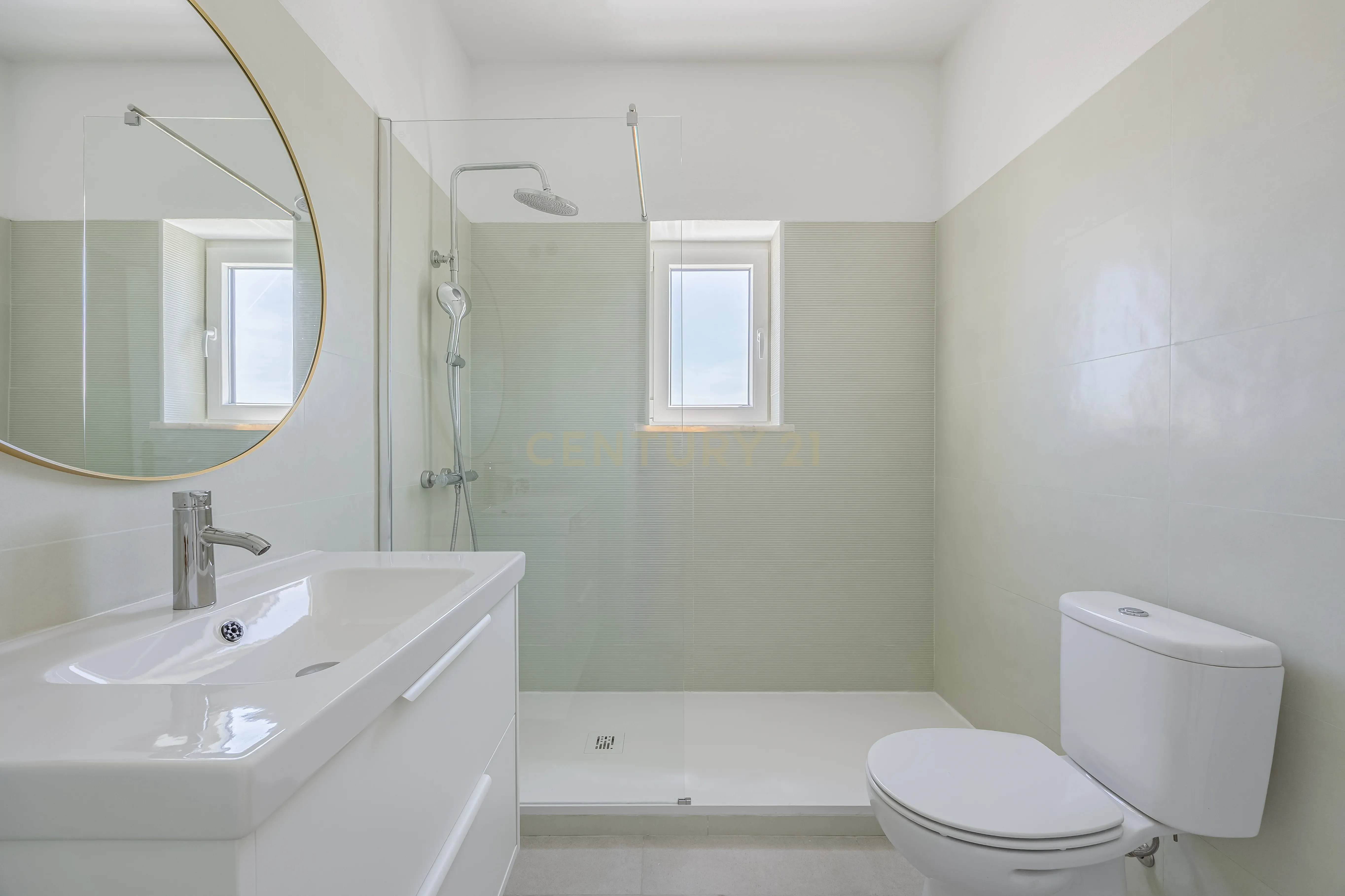 Fotografia 11 de #NOVIDADE# Apartamento Renovado com muita luz natural T2 em Lagos, Faro