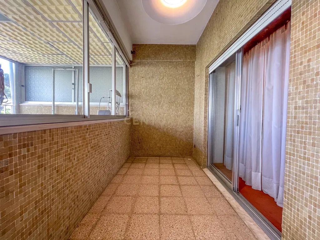 Apartamento T4 com Terraço de 60m² em Cacilhas/Almada - Image 32