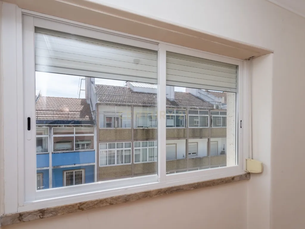 Apartamento T2 em Avenidas Novas, Lisboa - Image 13