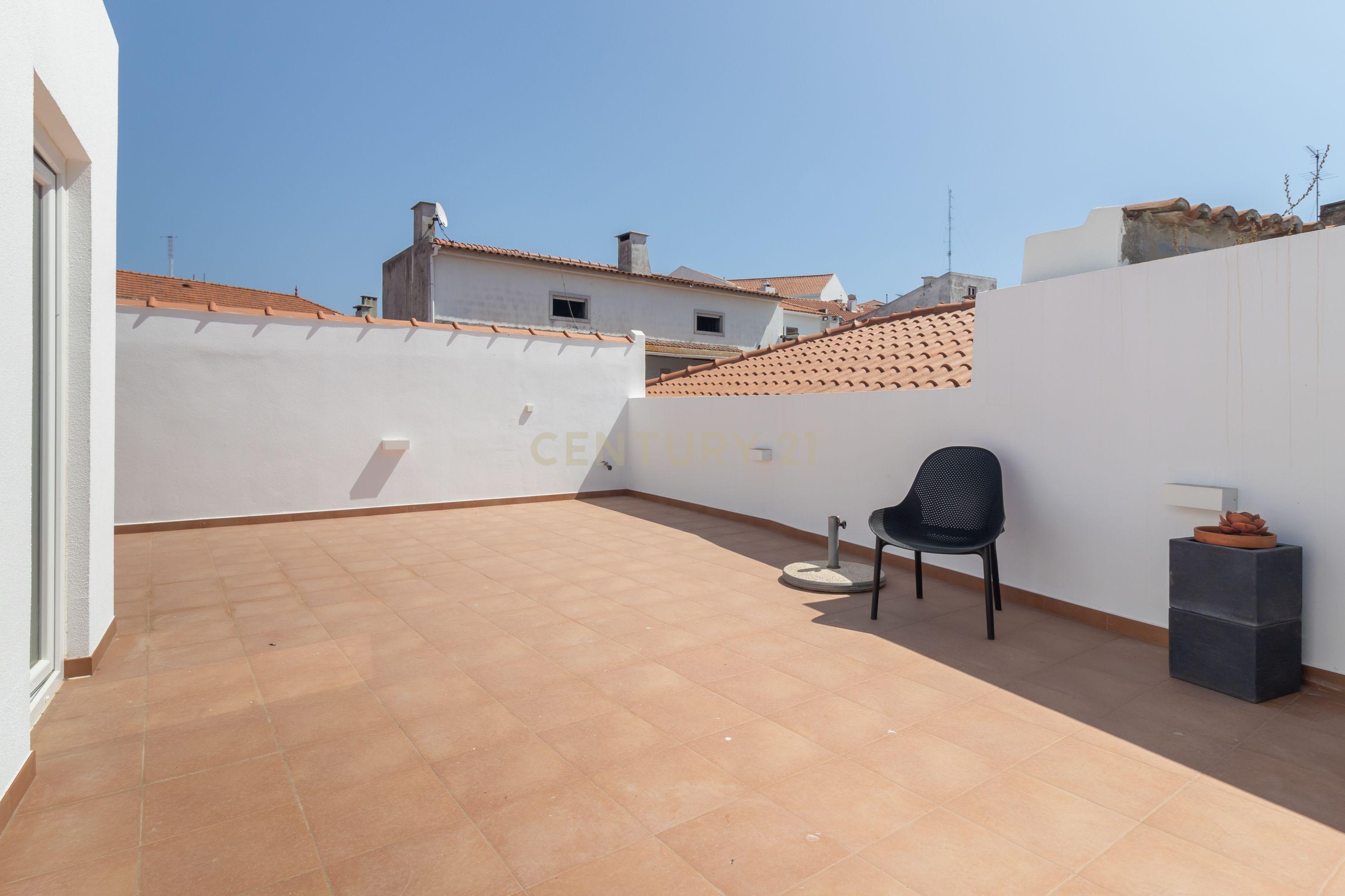No centro de Palmela, uma casa com historia! - Image 60