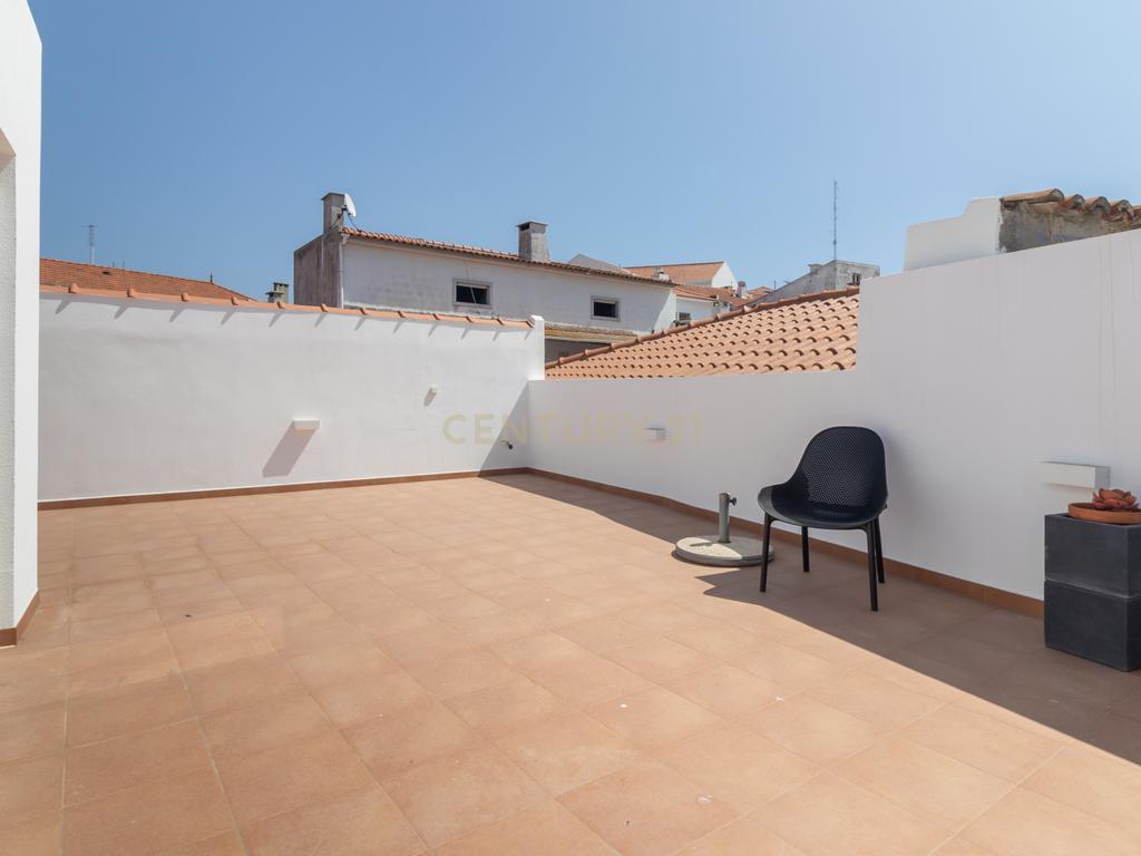 No centro de Palmela, uma casa com historia! - Image 60