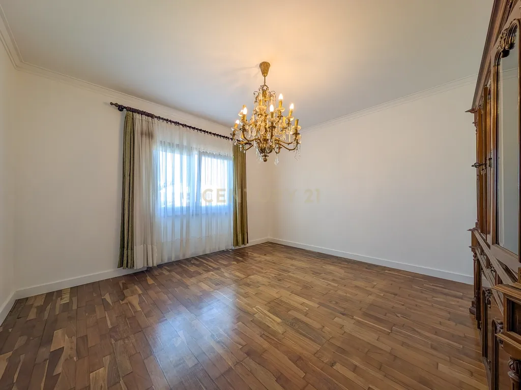Pinhal Palmeira - Moradia Bifamiliar + Moradia T2 com Armazém em Terreno de 1.010 m² - Image 24