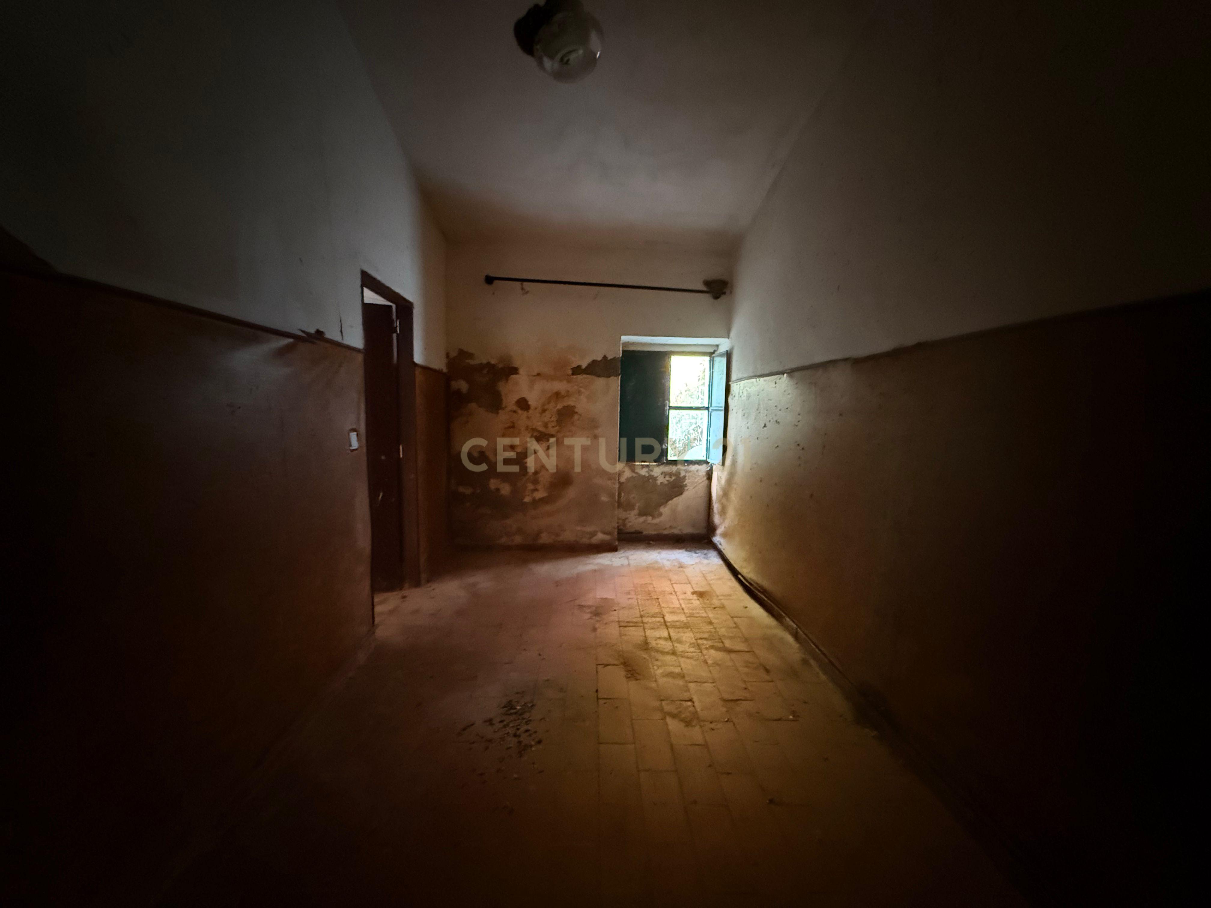 Fotografia 7 de Casa Típica para Recuperar em Moncarapacho, Olhão