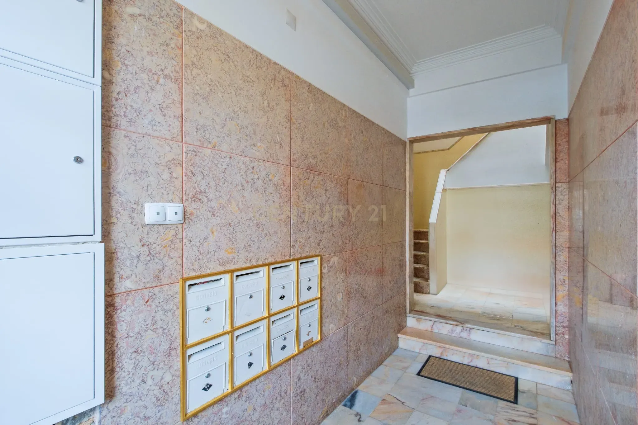 Apartamento T2 Remodelado em Tires - Image 26