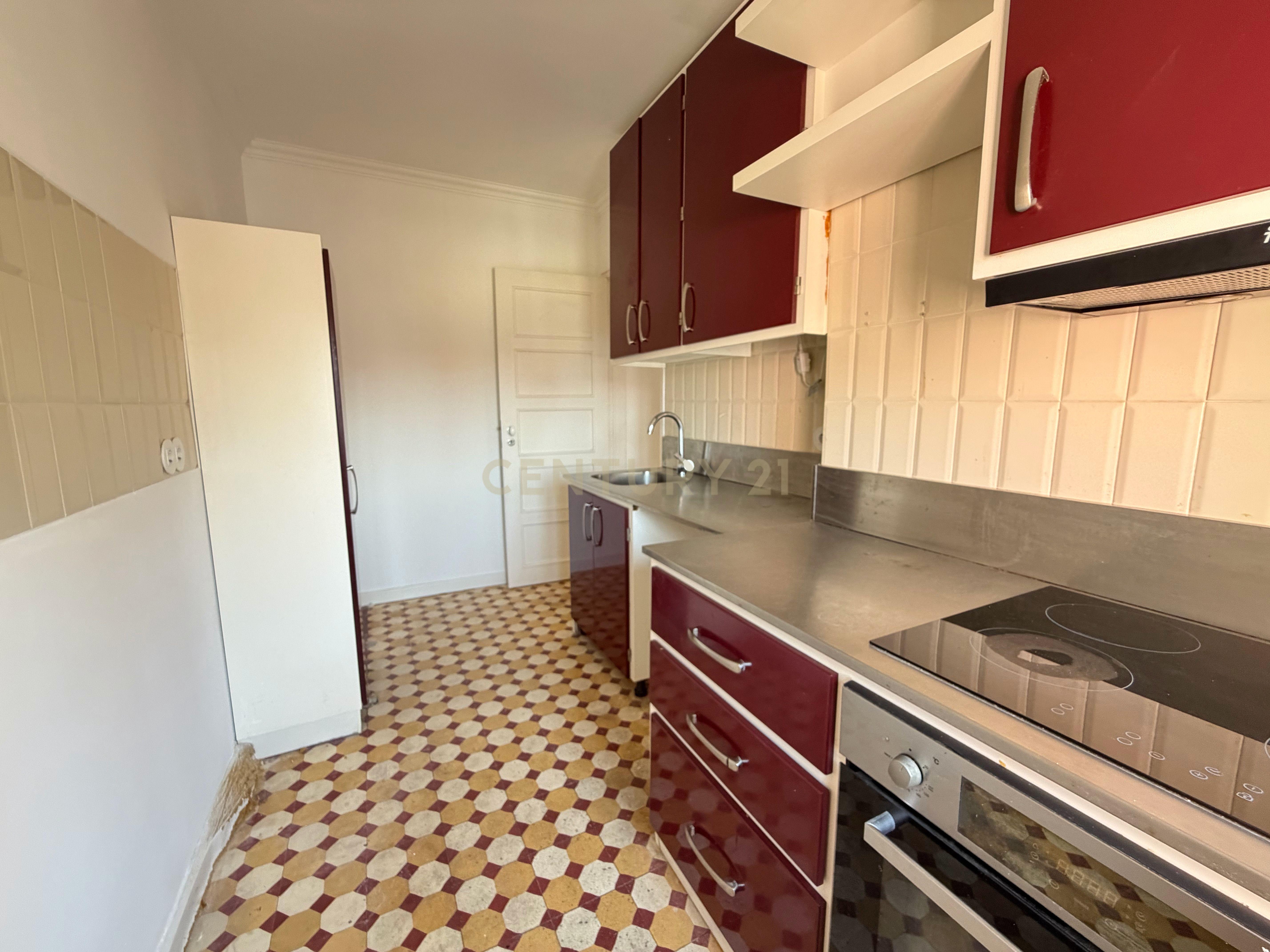Fotografia 7 de T2 renovado e pronto a habitar | Picheleira – Beato