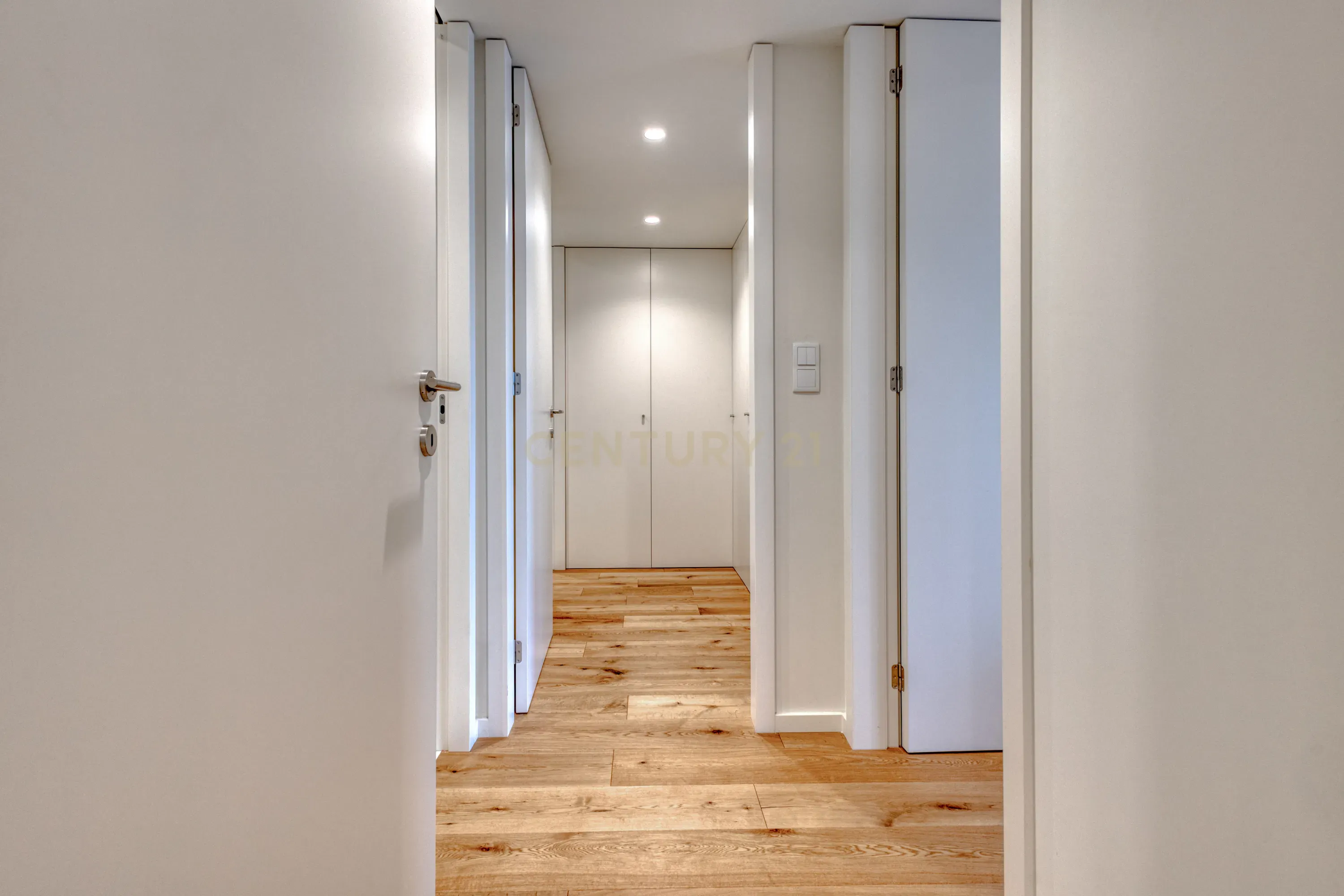 Fotografia 9 de T2 Último Piso Semi-Novo com varanda na Madalena