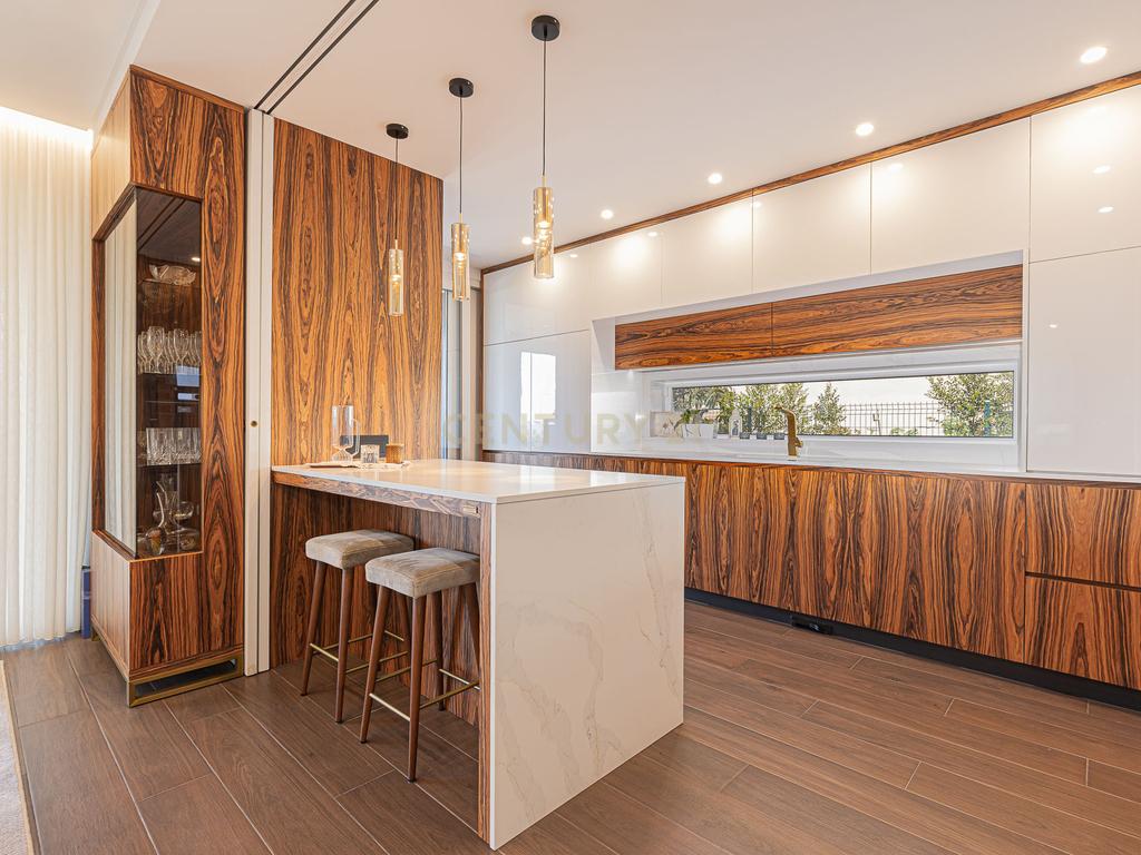Moradia T4 de luxo, lote de gaveto 805m2, com cave e piscina. - Image 13