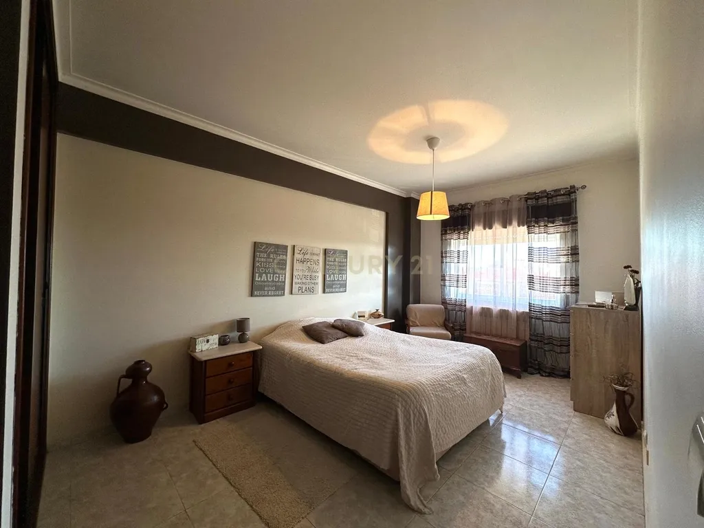 Apartamento T3 no Seixal - Image 9