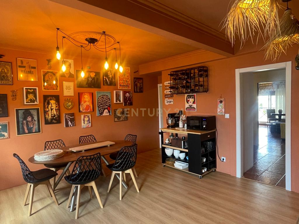 Apartamento T2 Mobilado | perto da NOVA FCT | Ideal para Professores e Investigadores. - Image 8