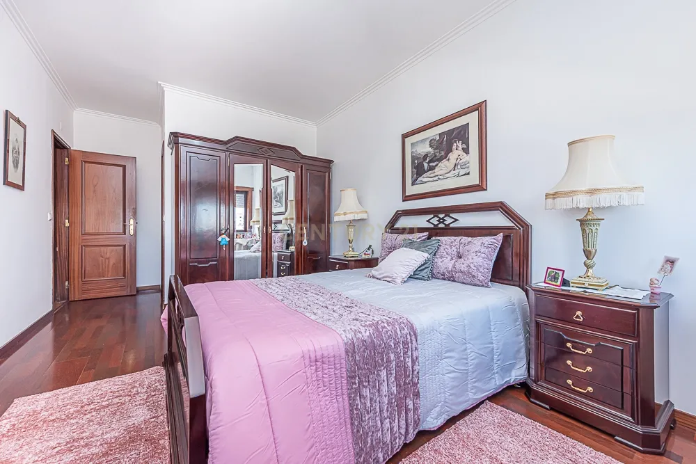 Apartamento T3 nos Quatro Caminhos - Image 4
