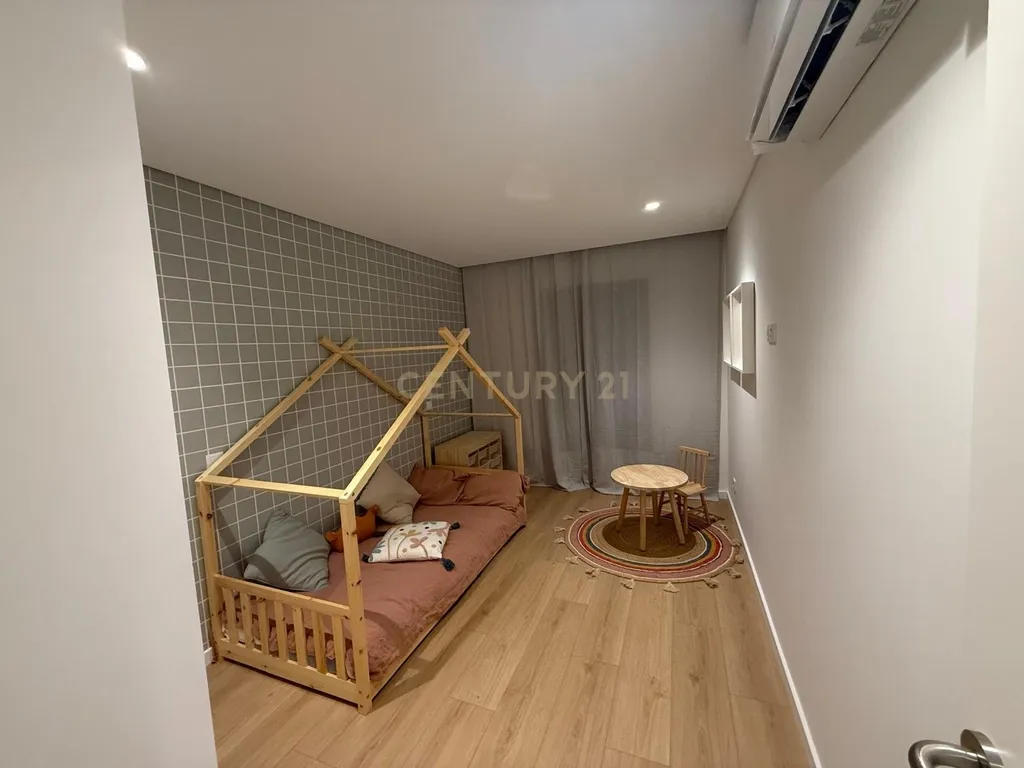 MORADIA|TERRAÇO|GARAGEM|LOURES - Image 11