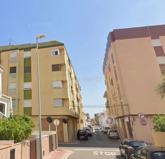 Espaçoso Apartamento em Puçol, València - 4 Quartos e 3 WC - Image 11