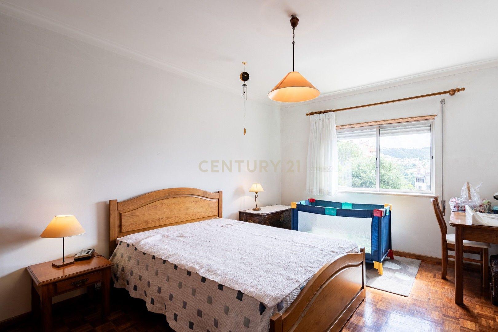 Fotografia 12 de Apartamento T3 + Garagem (Coimbra)
