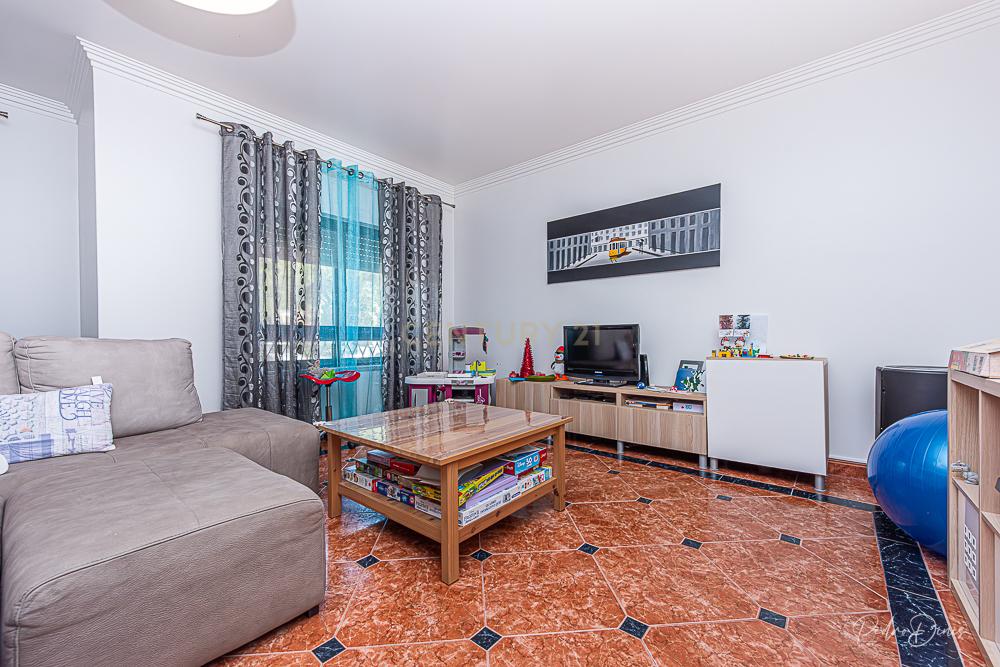 Apartamento de 4 assoalhadas em Zona Premium c/ 122m2 VANICELOS - SETUBAL - Image 18