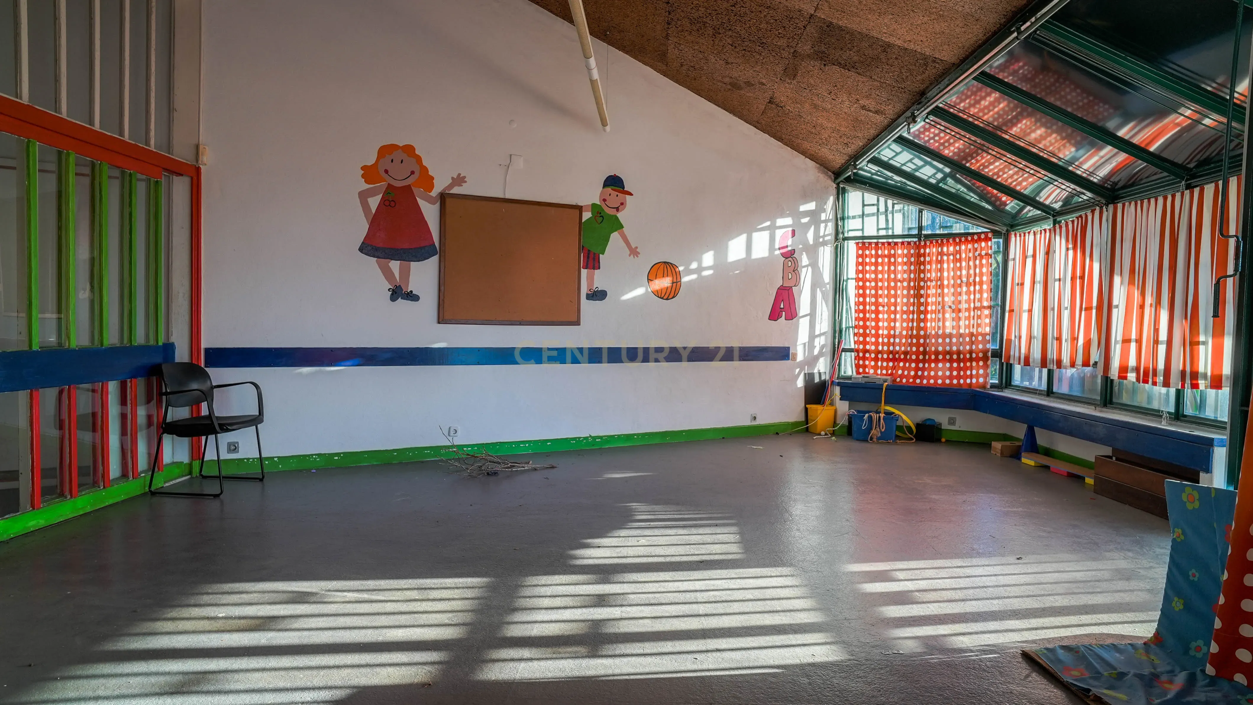 Espaço Versátil com Localização Privilegiada - Image 31