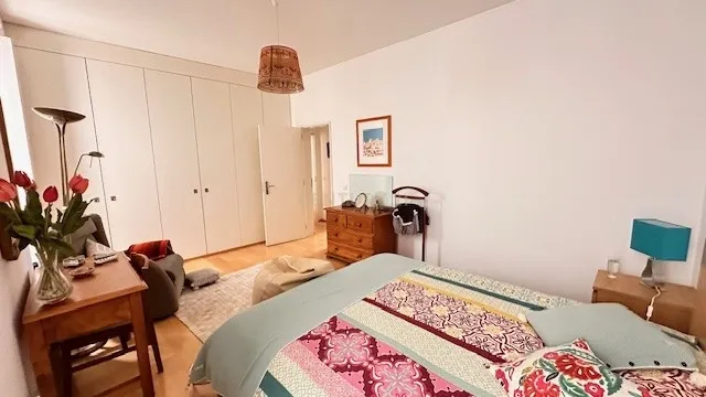 Venda de apartamento T1 no coração de Lisboa - Image 11