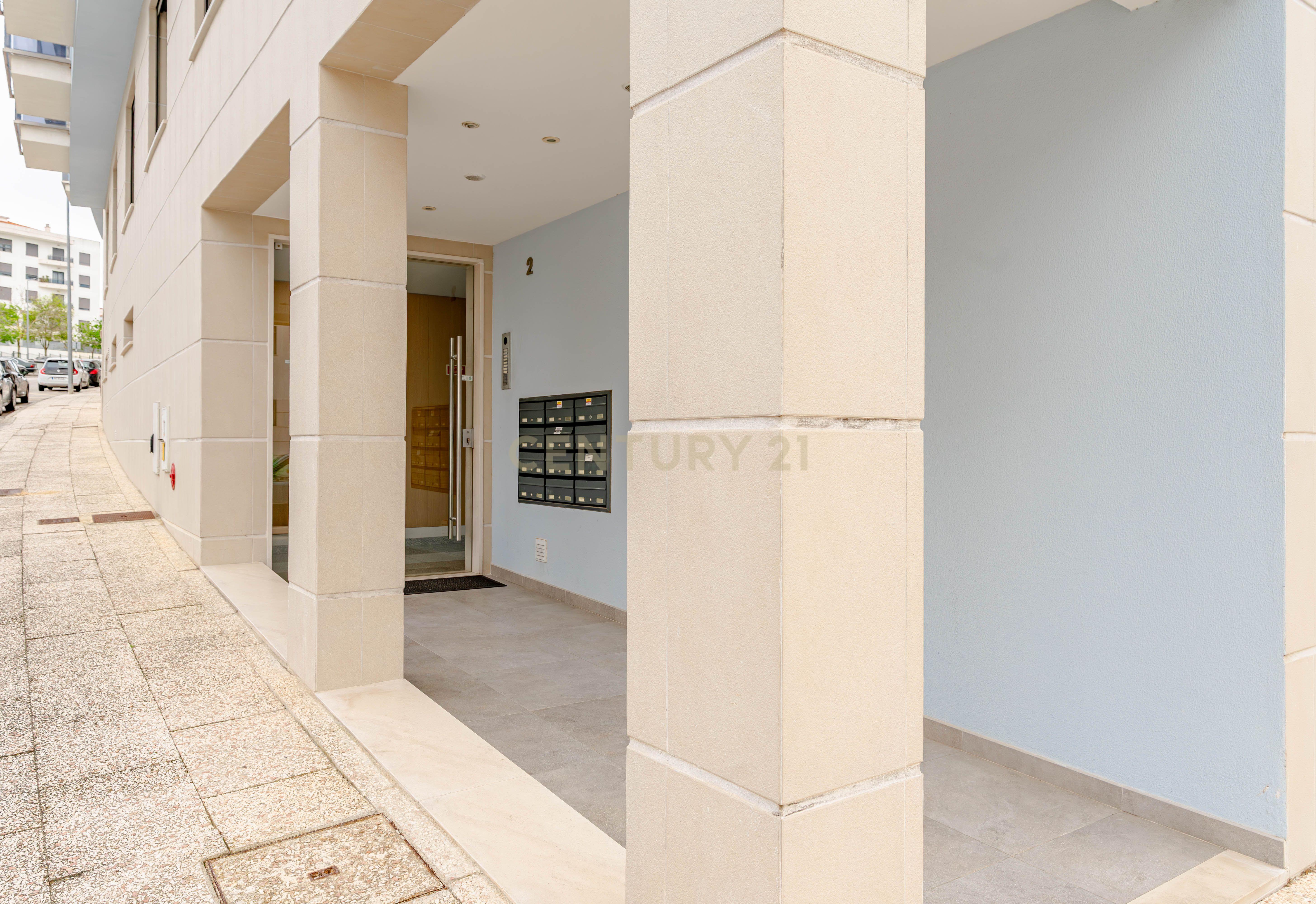 Magnífico Duplex no Parque Luso em Corroios - Image 53