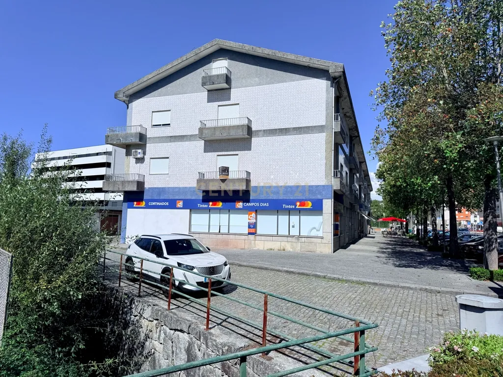 Apartamento T3 Povoa de Lanhoso/Permuta - Image 22